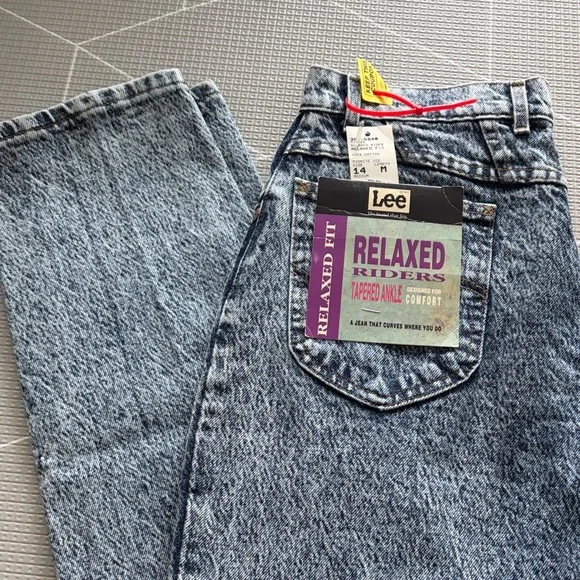Lee Relaxed Riders Jeans - Picture 2 of 4